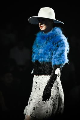 廣州原創(chuàng)“起勢” 專業(yè)市場聯(lián)袂發(fā)出時尚強音，針織品產業(yè)加速升級